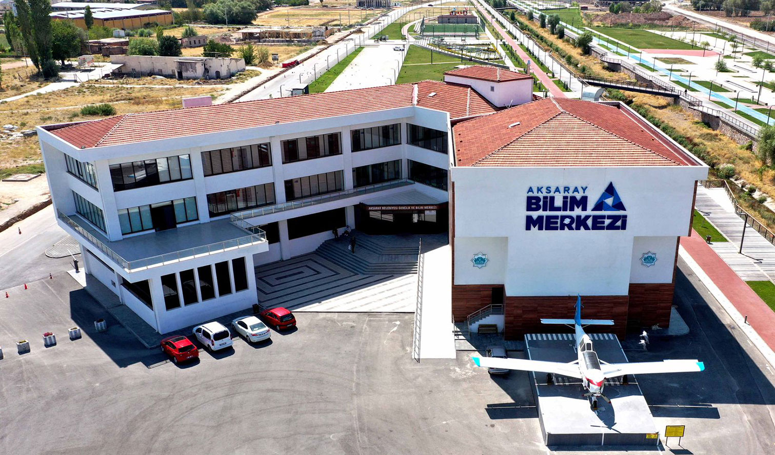Aksaray Bilim ve Gençlik Merkezi